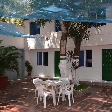 Hotel Vargas Airport Cartagena Екстер'єр фото